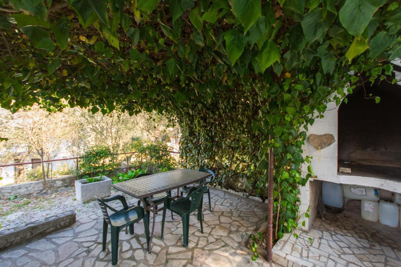 Apartments By The Sea Slatine, Ciovo - 1126 Trogir Exterior photo