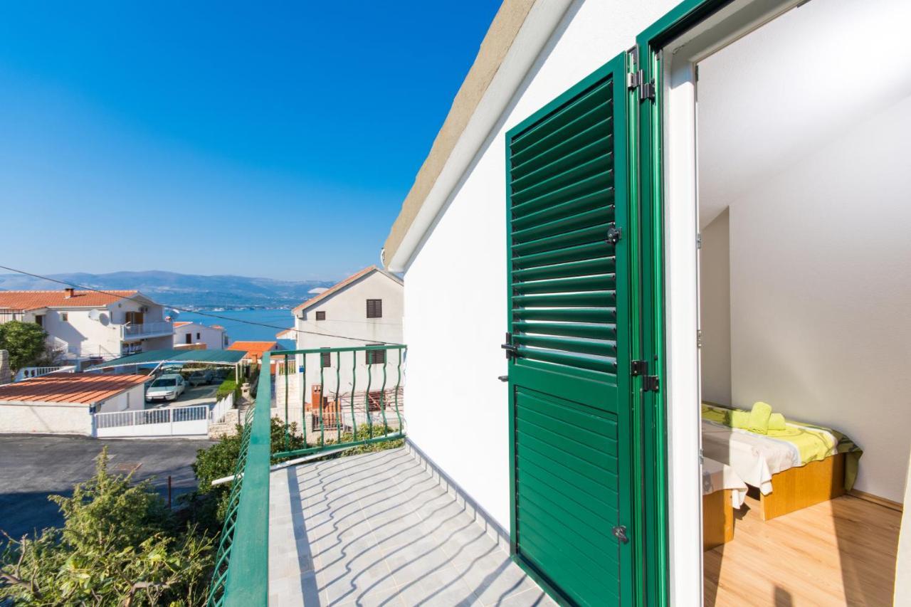 Apartments By The Sea Slatine, Ciovo - 1126 Trogir Exterior photo