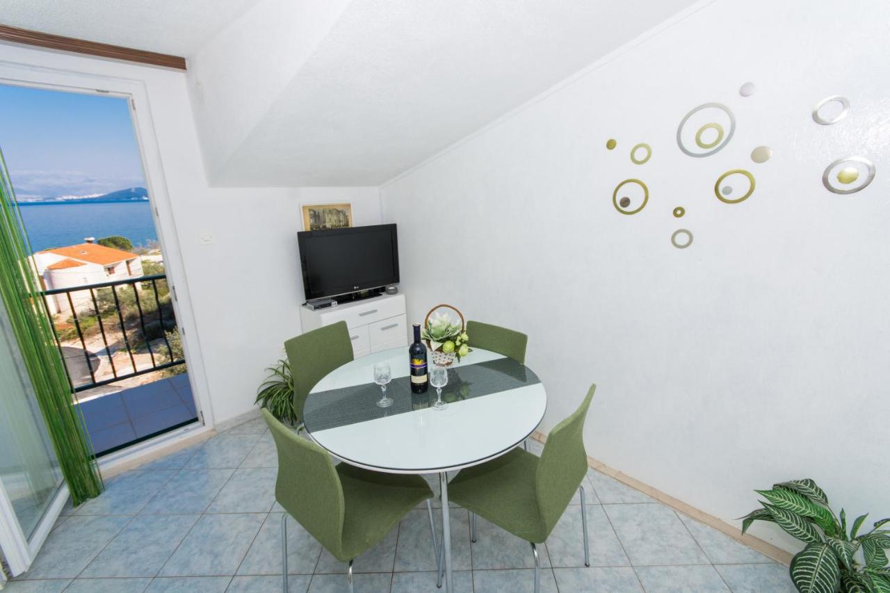 Apartments By The Sea Slatine, Ciovo - 1126 Trogir Exterior photo