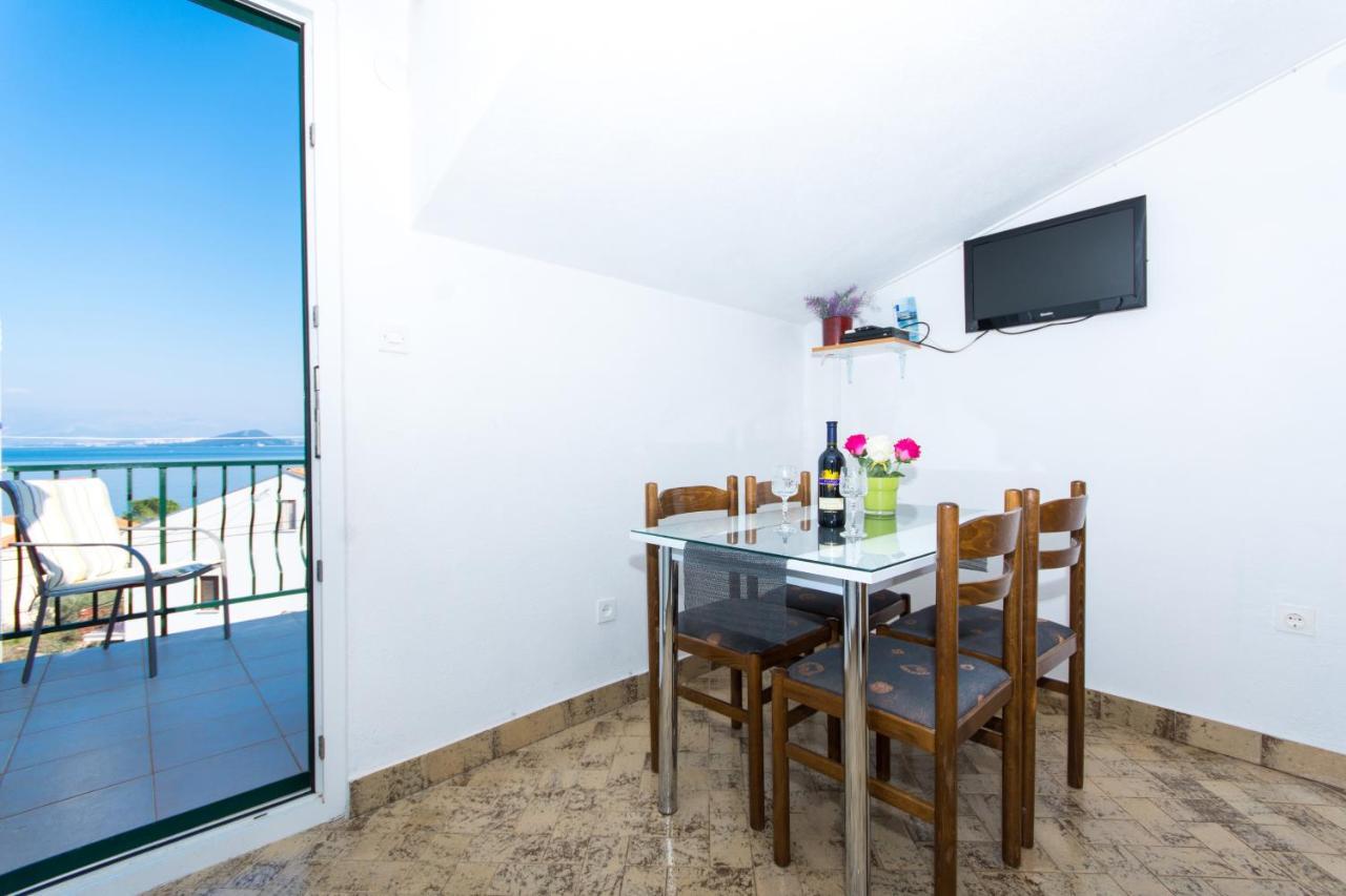 Apartments By The Sea Slatine, Ciovo - 1126 Trogir Exterior photo